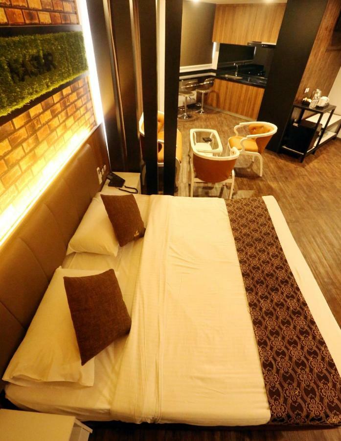Golden Nasmir Hotel Букит-Мертаджам Экстерьер фото